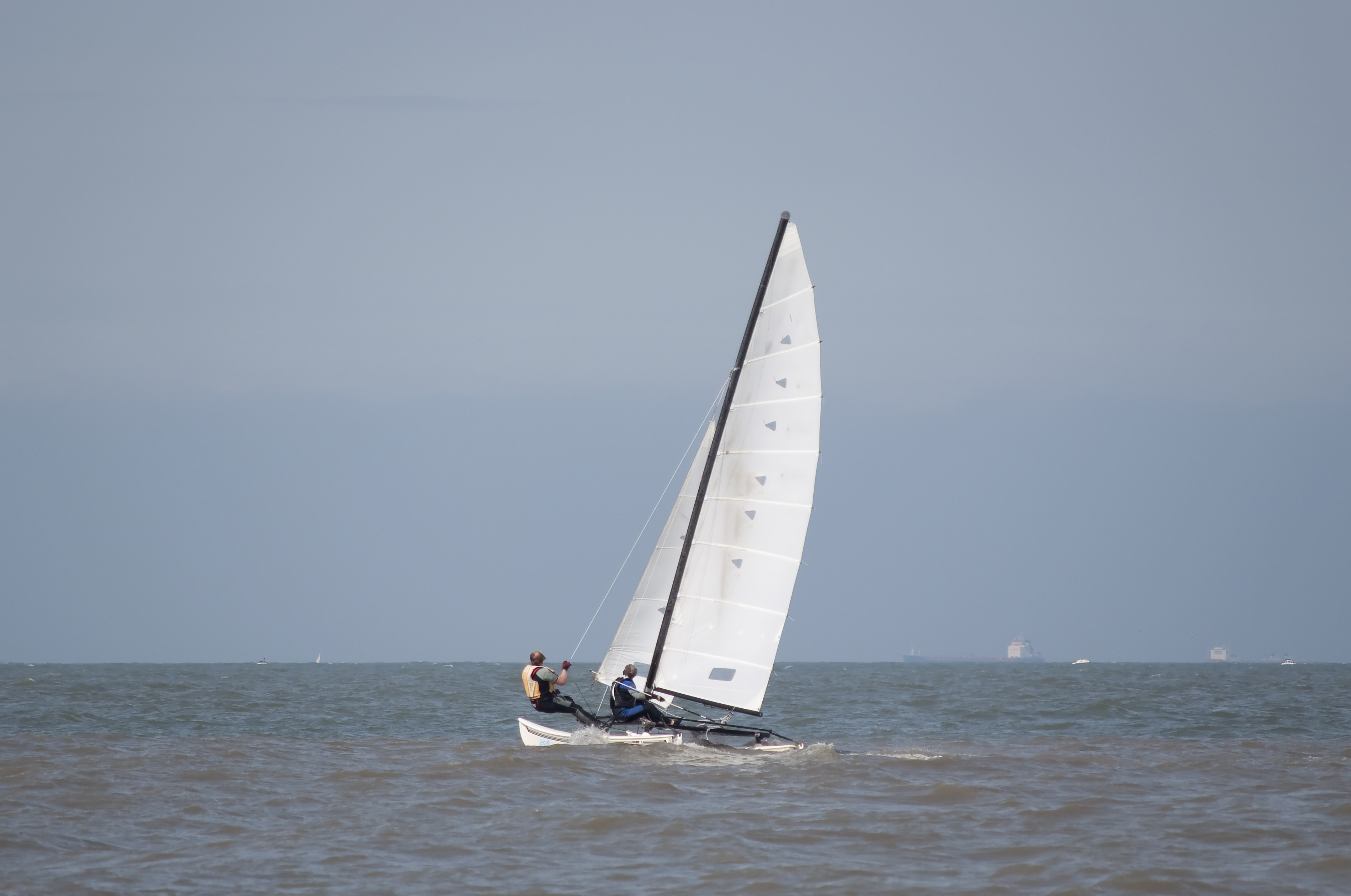 Sailing Harnesses: Safety Essentials for Sailors | Expert Guide